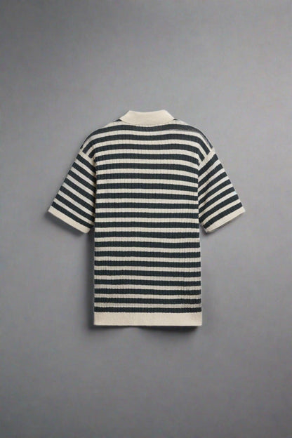 Polo tricoté à rayures classiques