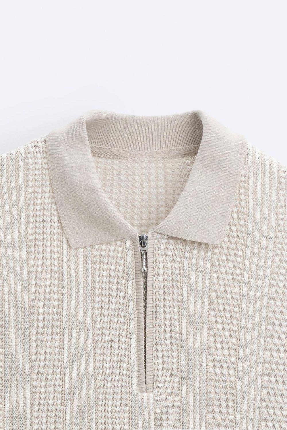 Polo structuré en tricot avec fermeture éclair