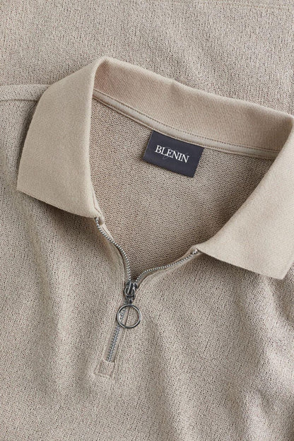 Polo moderne en tricot avec fermeture éclair