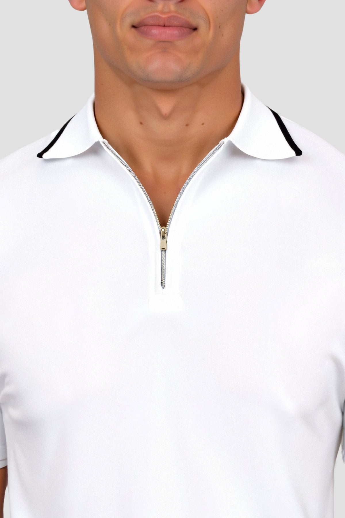 Polo Classique avec Zip et Détails Contrastés
