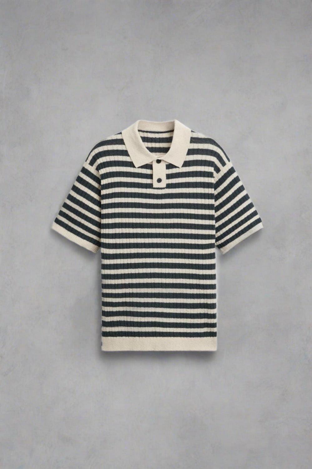 Polo tricoté à rayures classiques