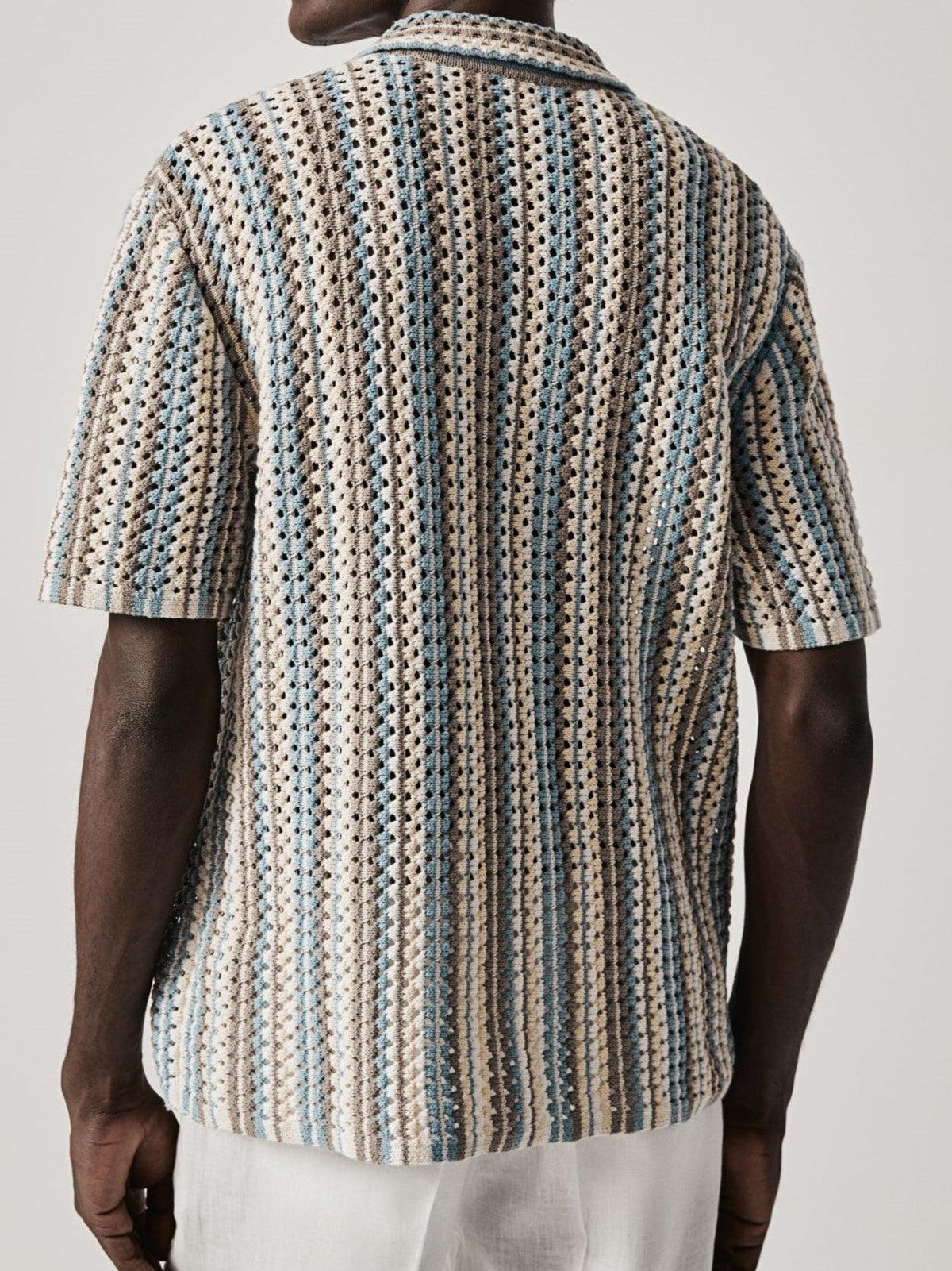 Polo en Crochet Légère avec Motif Rayé