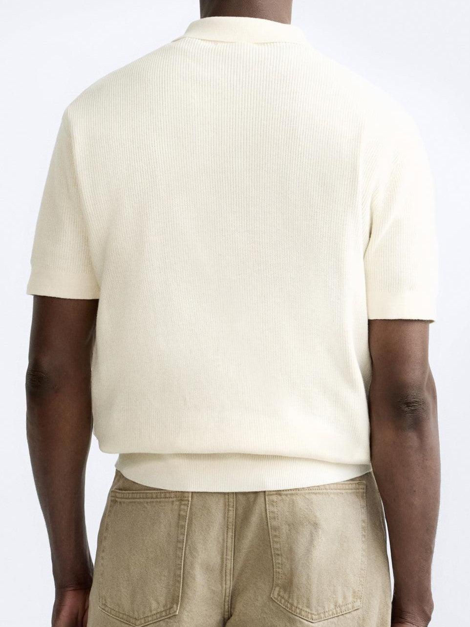Polo en tricot élégant avec zip