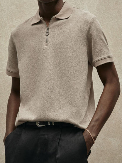 Polo moderne en tricot avec fermeture éclair