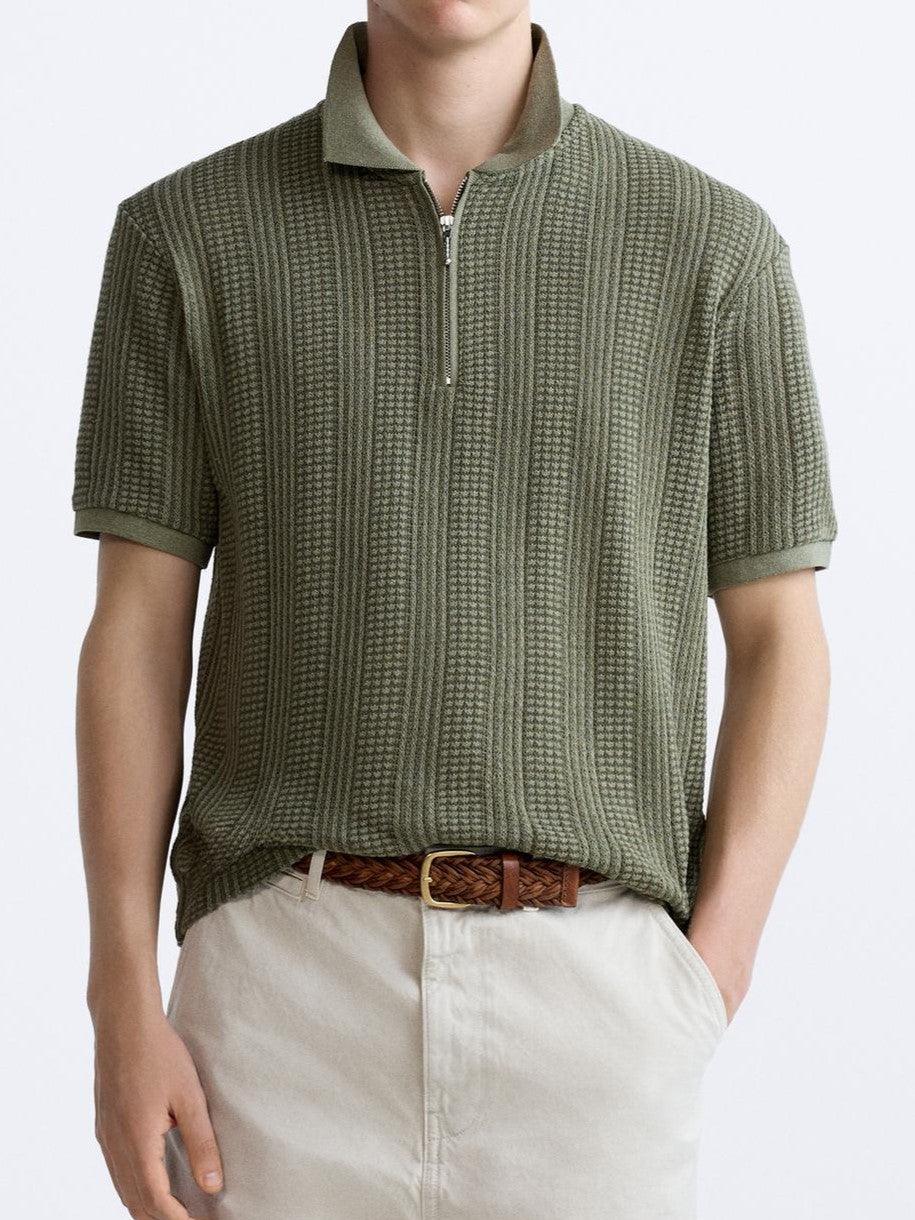 Polo structuré en tricot avec fermeture éclair