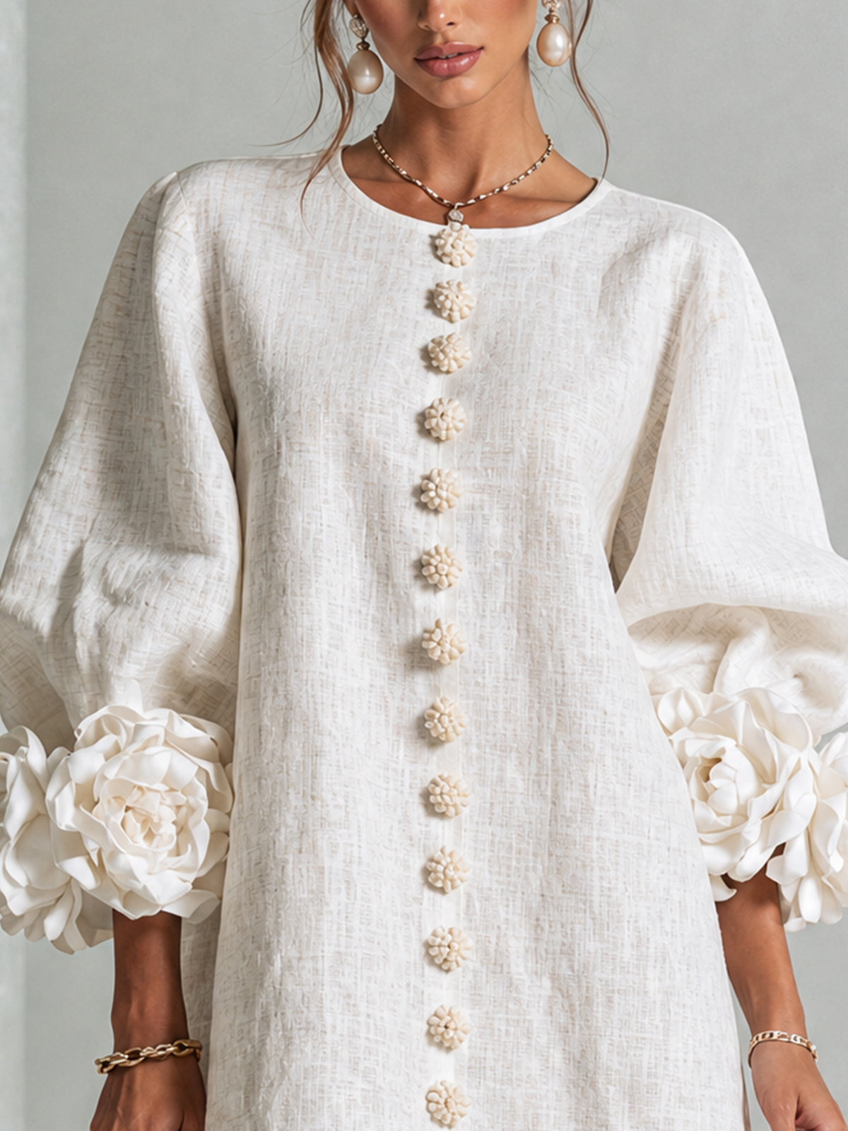 Aurora | Mini-Robe Boutonnée à Manchettes Fleuries