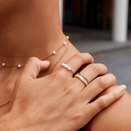 BAGUE CLASSIQUE AVEC PERLE D’EAU DOUCE