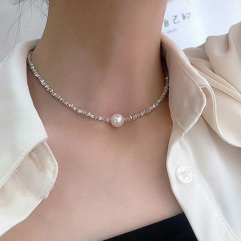 COLLIER ÉLÉGANT AVEC PERLES
